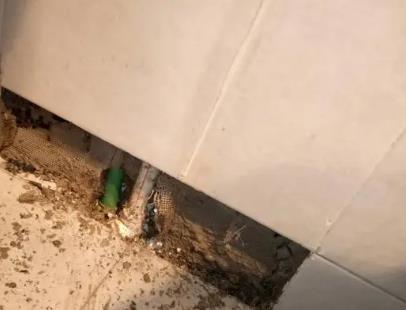 鹰手营楼顶漏水维修公司分享下修复水管漏水的几种小方法